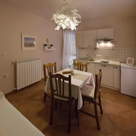 Apartment Duketis